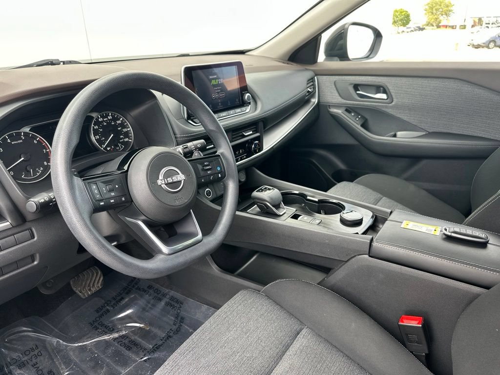 Used 2023 Nissan Rogue SV AWD/4WD image 15