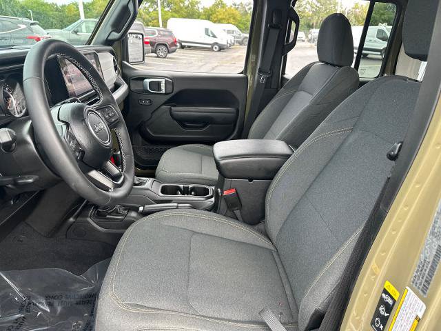 Used 2025 Jeep Wrangler Unlimited Sport AWD/4WD image 25
