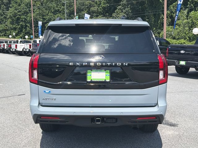 Certified 2025 Ford Expedition Active RWD image 7
