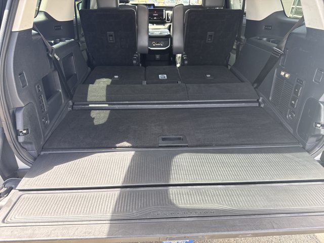 Certified 2025 Ford Expedition Active AWD/4WD image 25