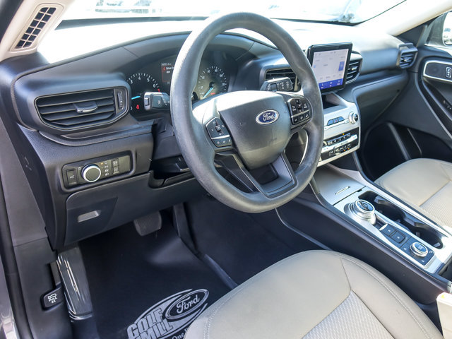 Certified 2023 Ford Explorer 4WD image 11