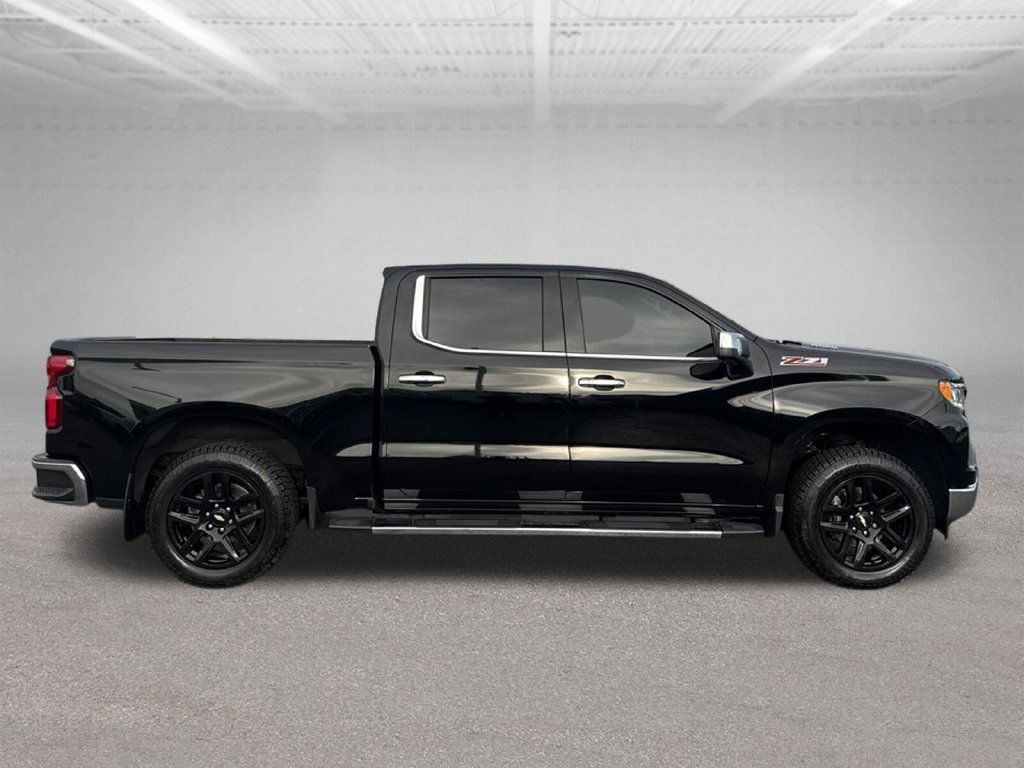 Used 2023 Chevrolet Silverado 1500 LTZ w/ LTZ Premium Package AWD/4WD image 14