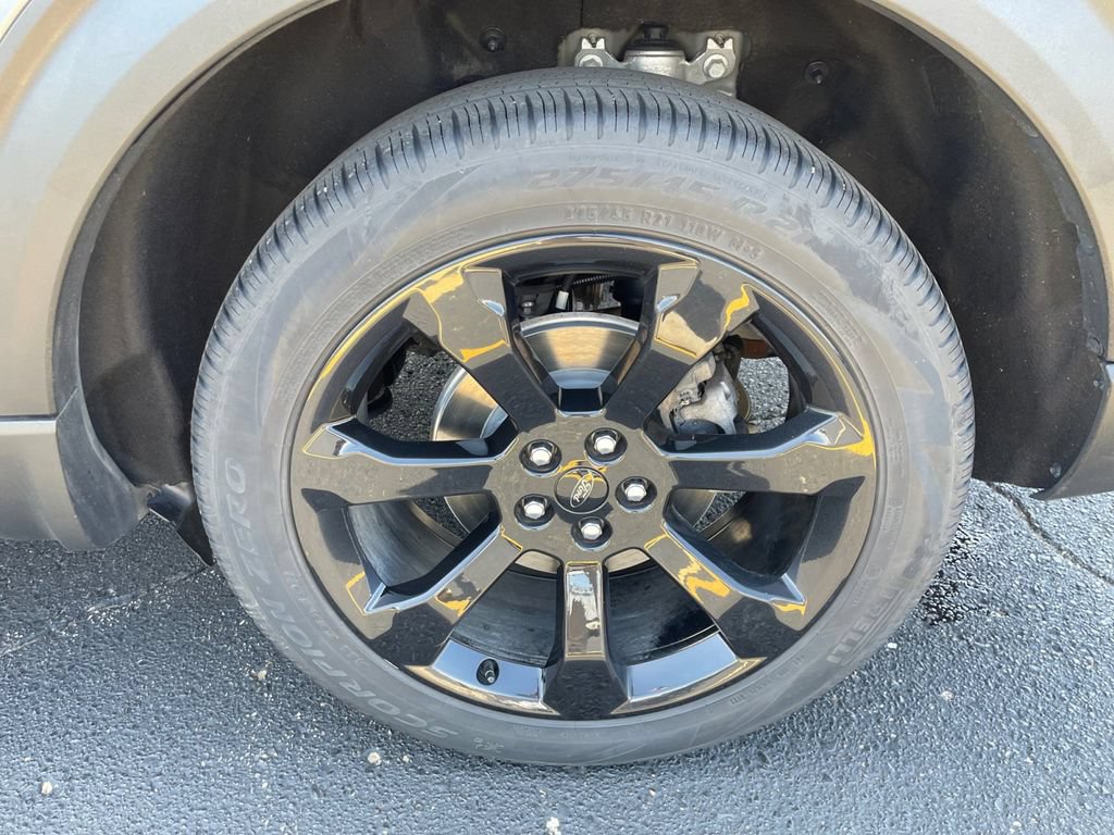 Certified 2023 Ford Explorer ST-Line w/ Class IV Trailer Tow Package AWD/4WD image 11