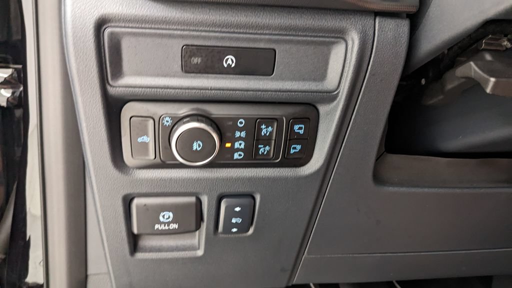 Certified 2025 Ford F150 Lariat AWD/4WD image 22