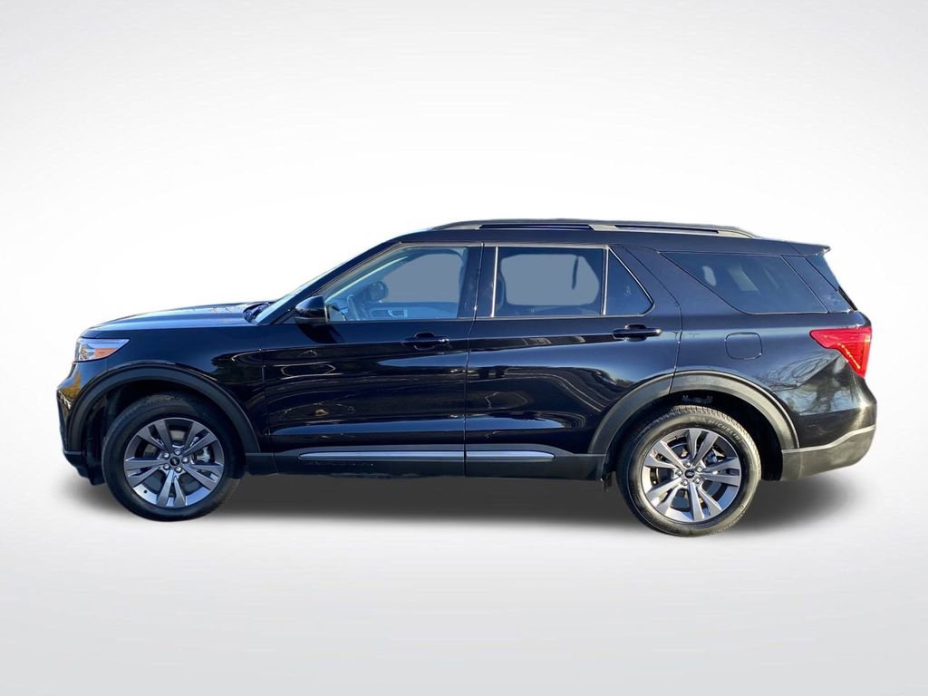 Certified 2023 Ford Explorer XLT w/ Equipment Group 202A image 13