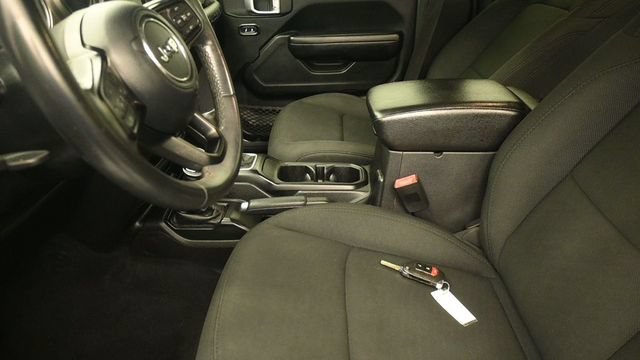 Used 2019 Jeep Wrangler Unlimited Sport S AWD/4WD image 24