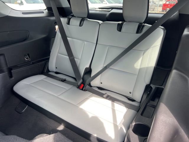 Certified 2021 Ford Explorer XLT w/ Equipment Group 202A image 23