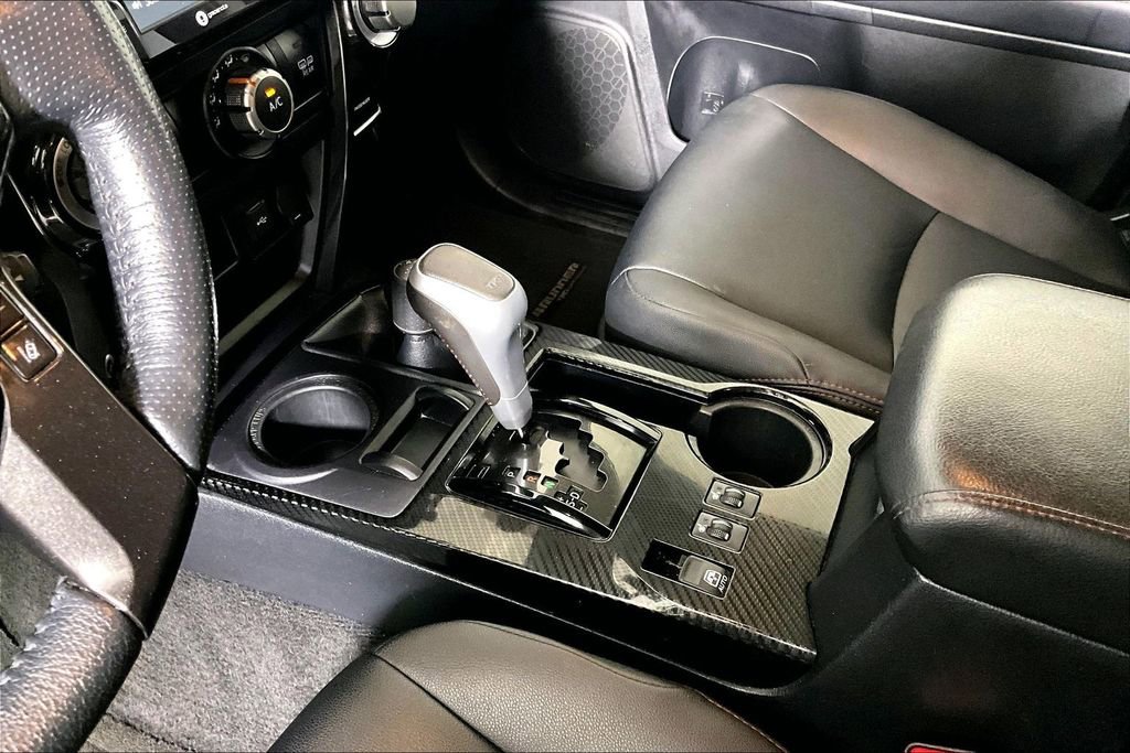 Used 2024 Toyota 4Runner TRD Off-Road Premium image 13