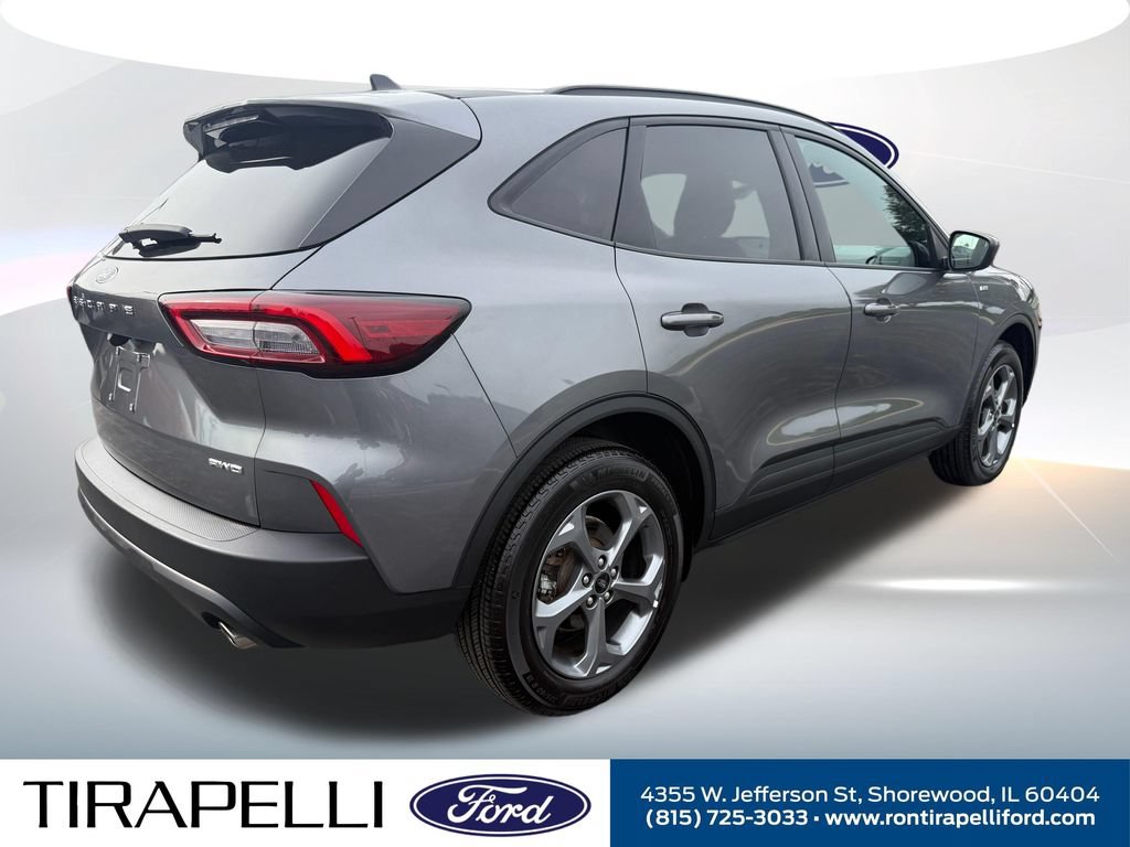 Certified 2025 Ford Escape ST-Line Select AWD/4WD image 9