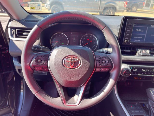 Used 2022 Toyota RAV4 XLE Premium FWD image 25