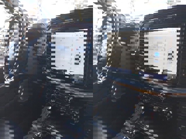 Certified 2023 Ford F150 Lariat w/ Equipment Group 502A High image 25