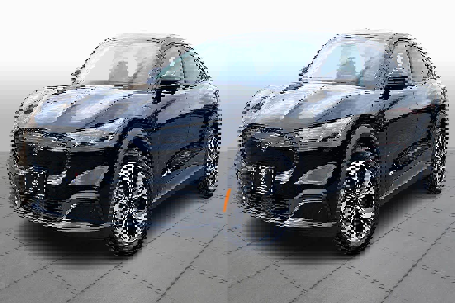 Certified 2025 Ford Mustang Mach-E Select image 6