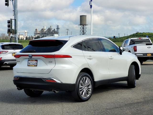 Used 2024 Toyota Venza XLE AWD/4WD image 5