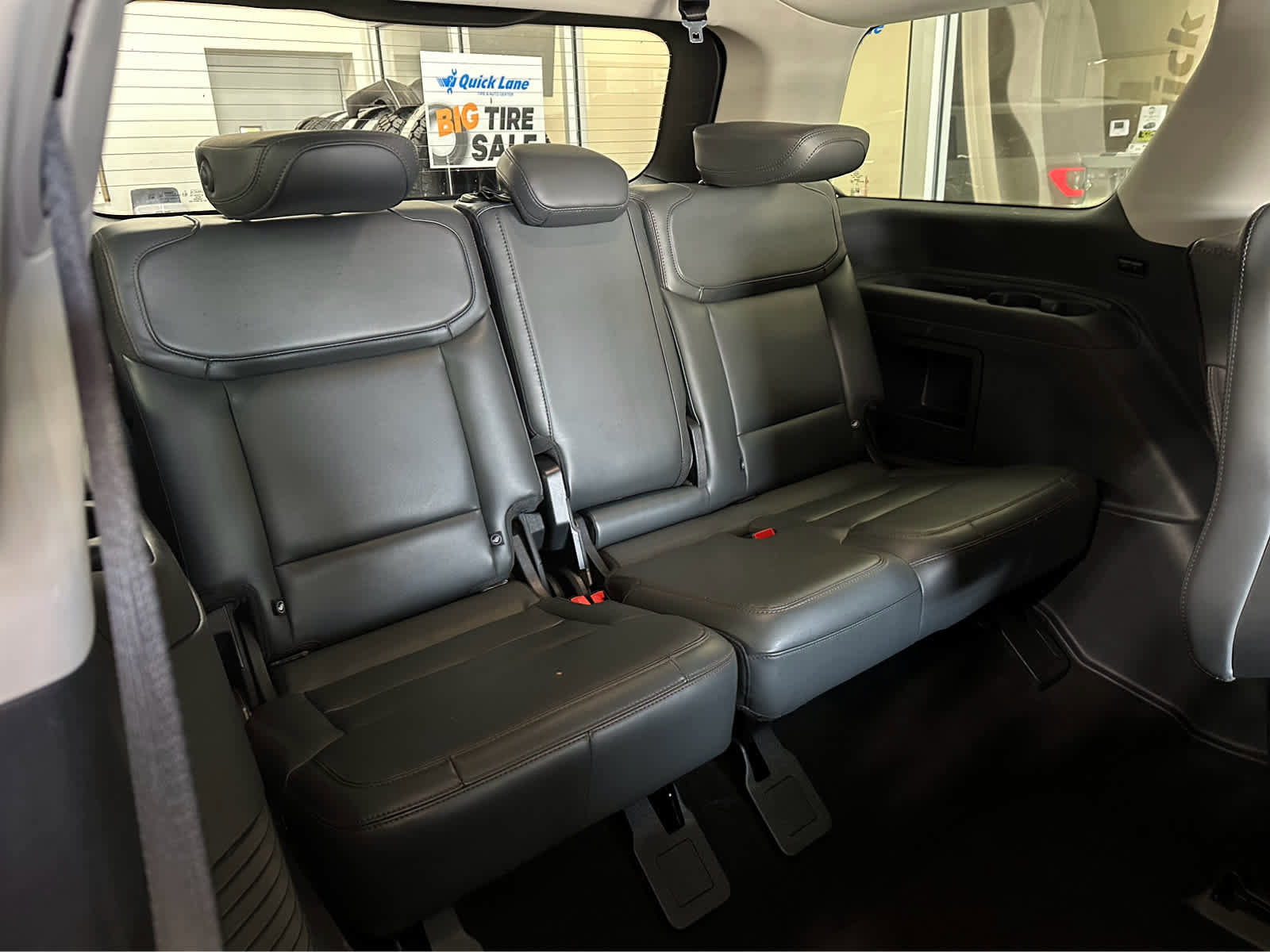 Certified 2025 Ford Expedition Active image 47