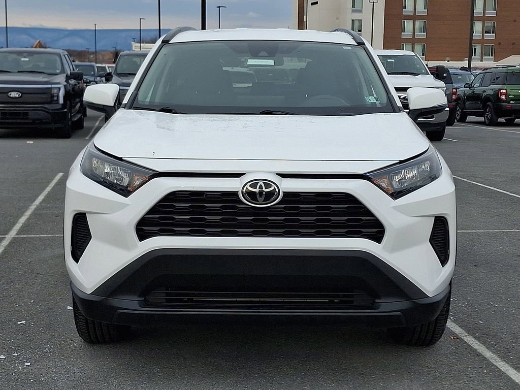 Used 2021 Toyota RAV4 LE image 7