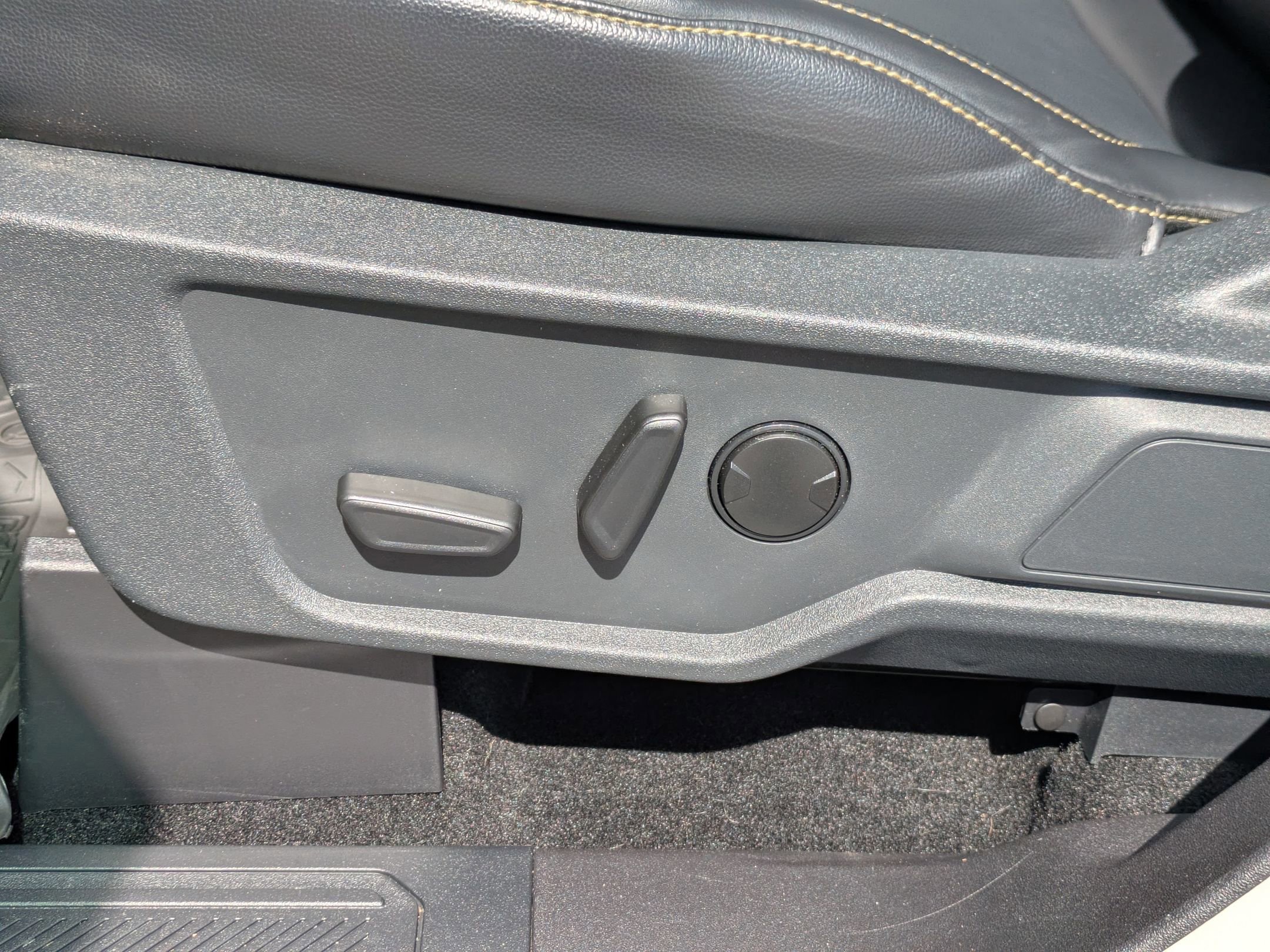 Certified 2025 Ford Bronco Badlands image 13