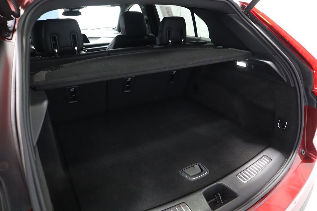 Used 2024 Cadillac XT4 Premium Luxury image 20