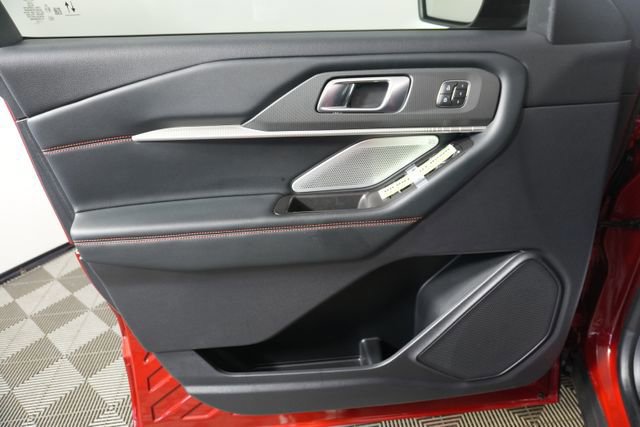 Certified 2025 Ford Explorer ST image 31