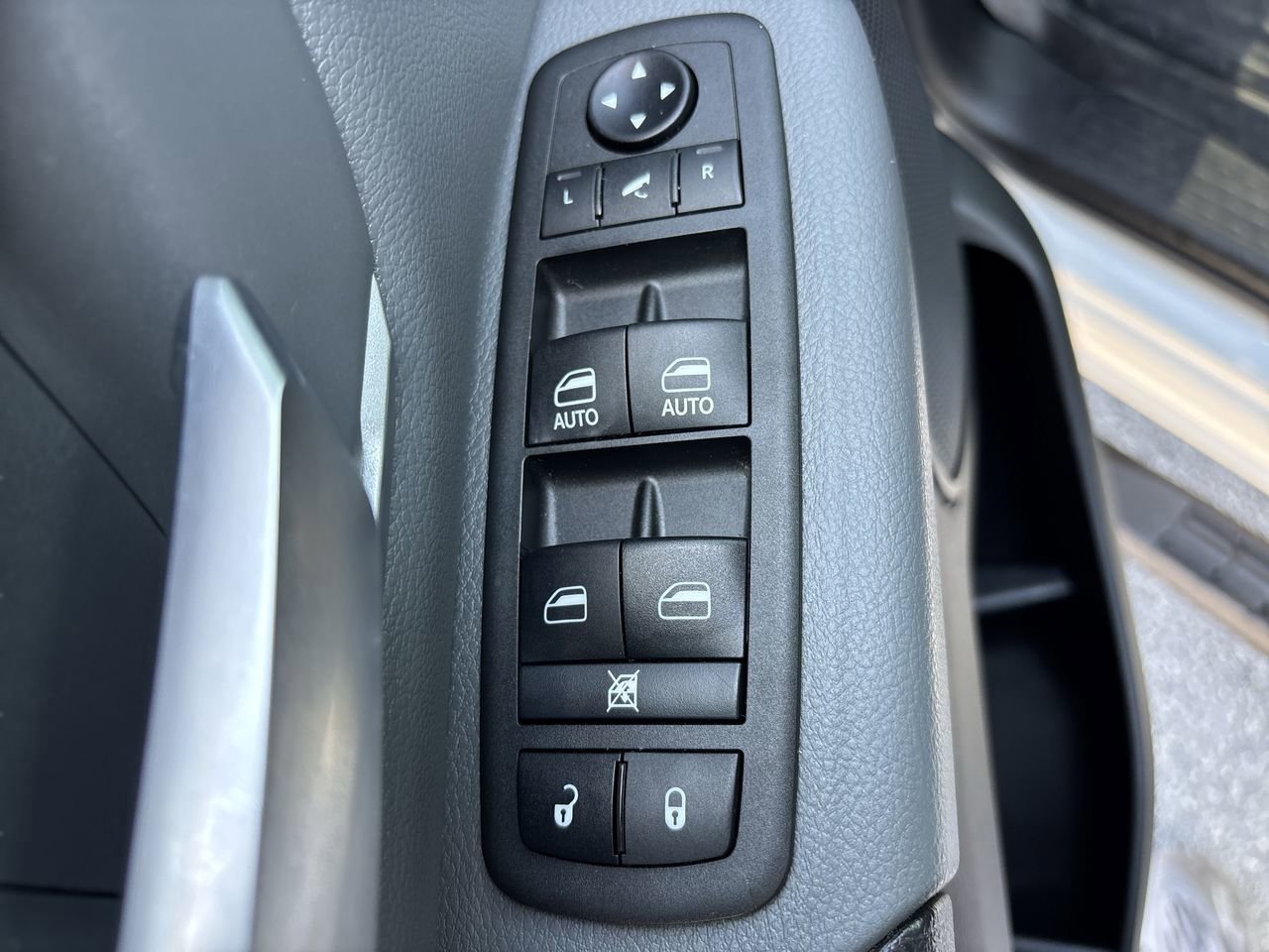 Used 2021 RAM 1500 Big Horn image 22