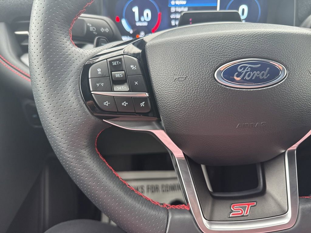 Certified 2025 Ford Explorer ST image 29