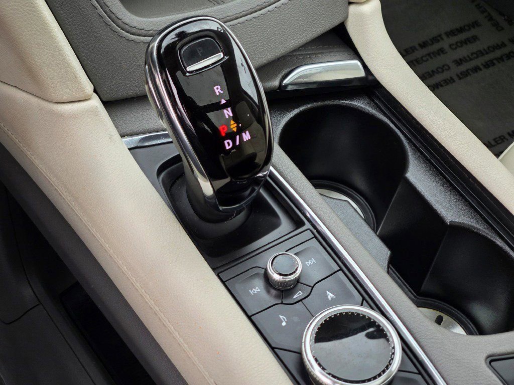 Used 2023 Cadillac XT5 Premium Luxury image 26