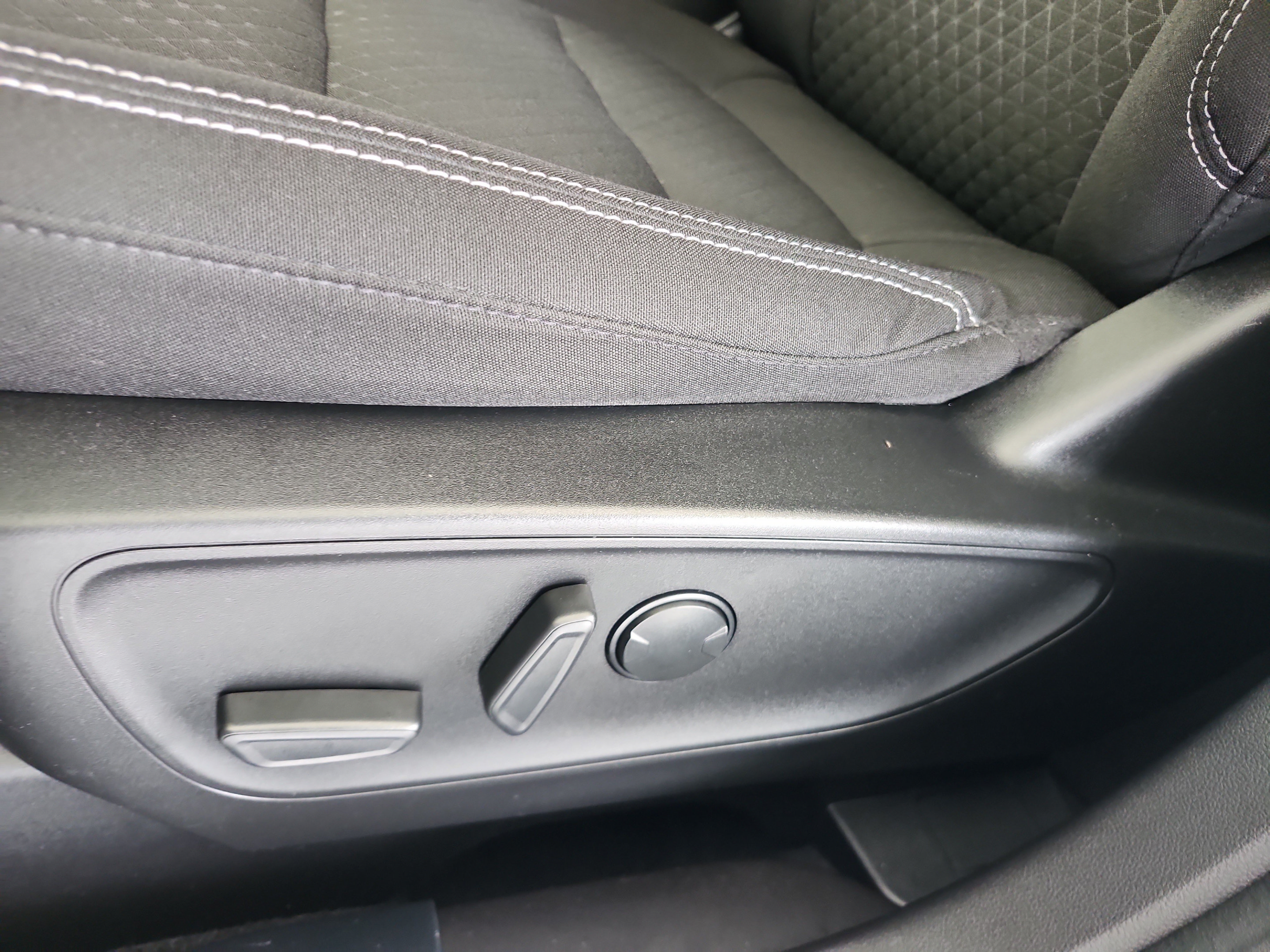 Certified 2024 Ford Escape Active FWD image 16
