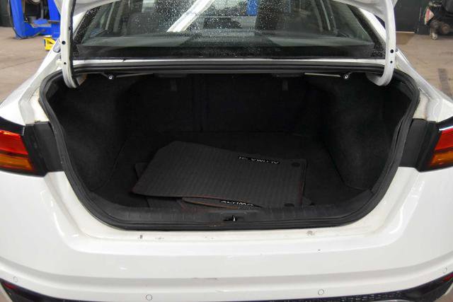 Used 2022 Nissan Altima 2.5 SR image 14