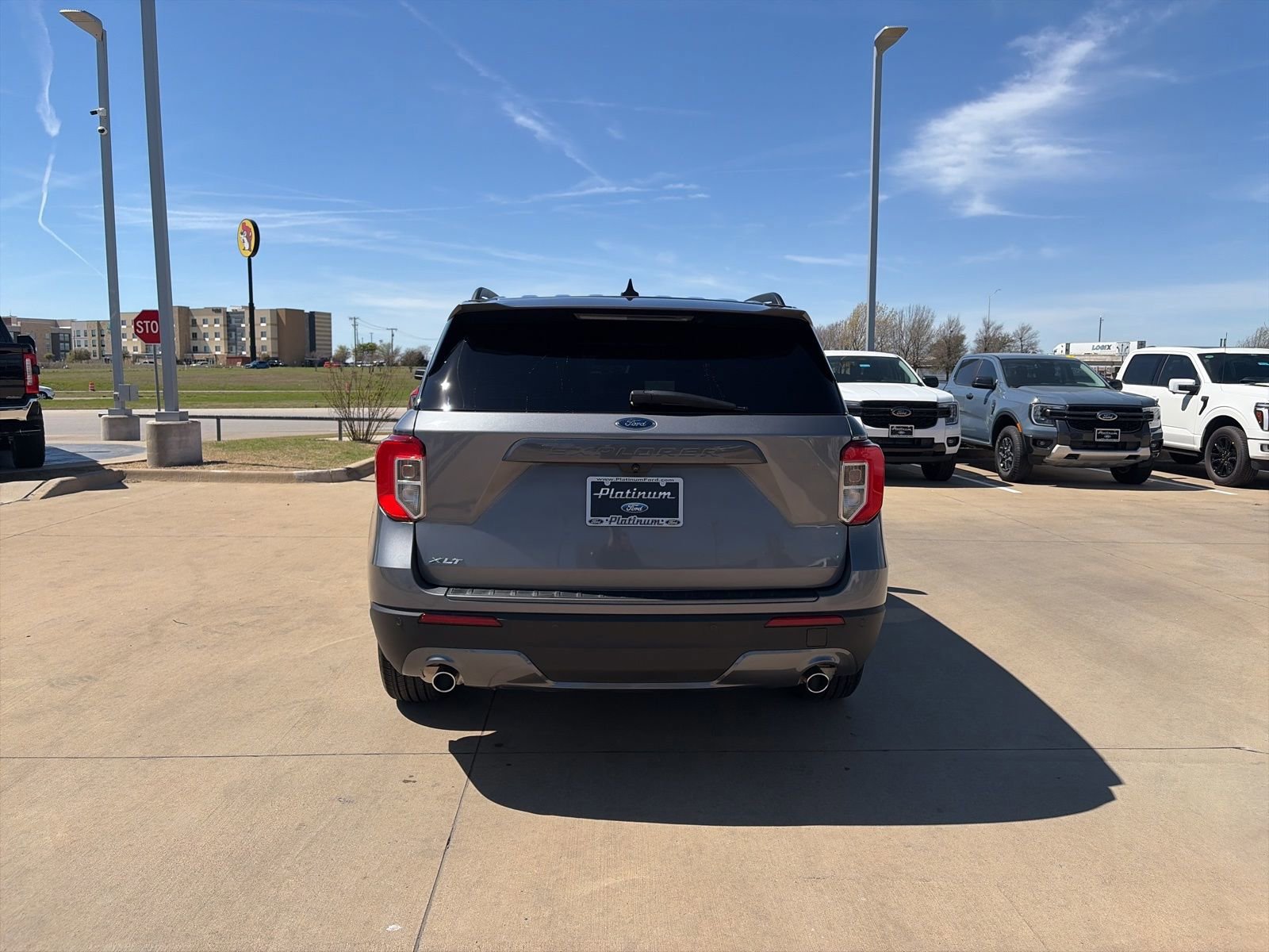 Certified 2021 Ford Explorer XLT w/ Equipment Group 202A image 4