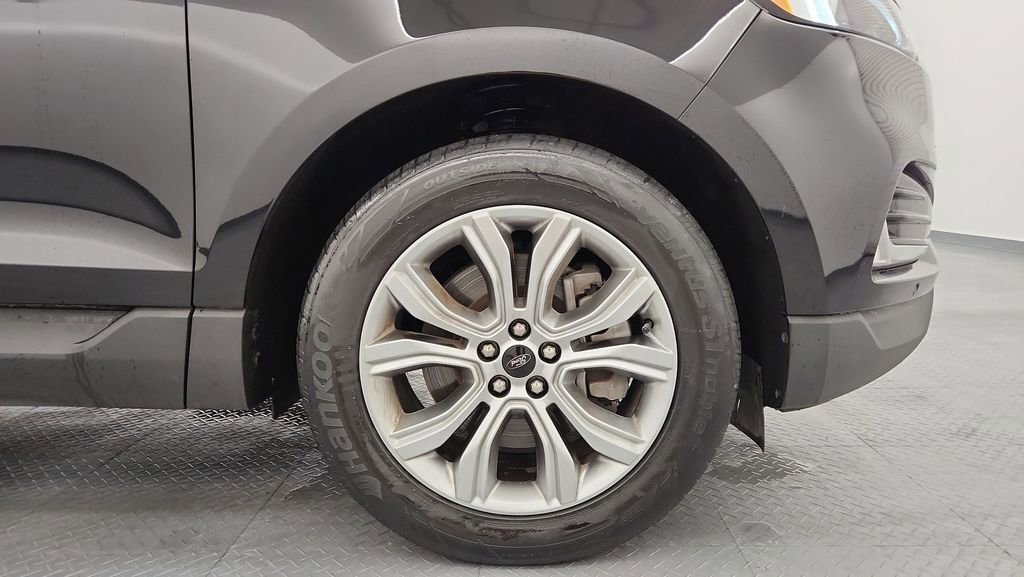 Certified 2024 Ford Edge Titanium image 24