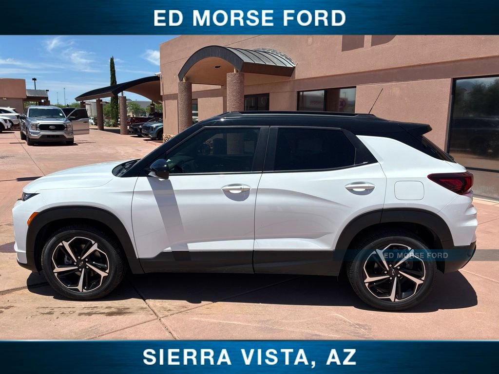 Used 2023 Chevrolet TrailBlazer RS w/ Sun and Liftgate Package FWD image 6