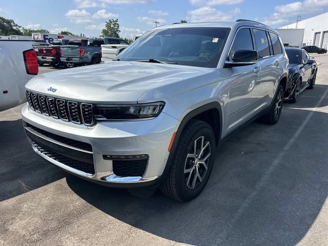 Used 2024 Jeep Grand Cherokee L Limited w/ Luxury Tech Group II AWD/4WD image 1