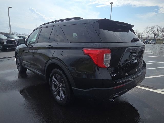 Certified 2023 Ford Explorer XLT w/ Equipment Group 202A image 15