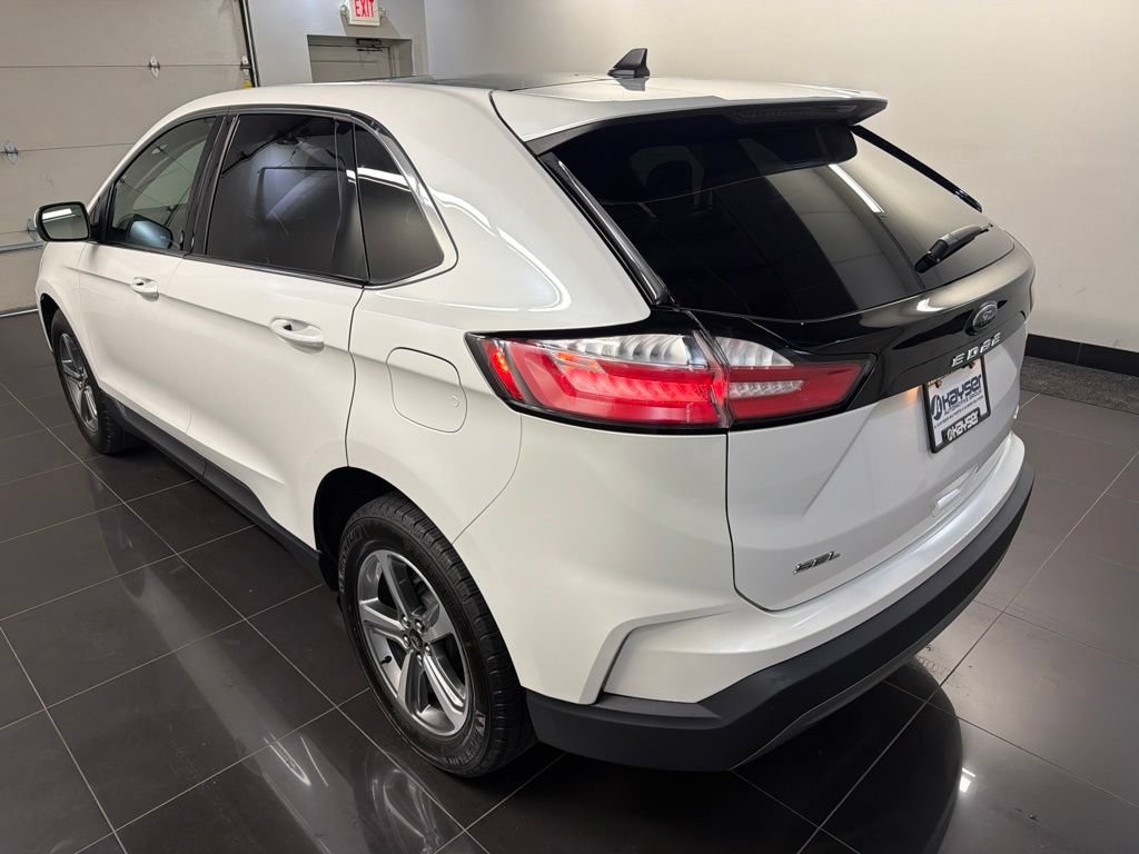 Certified 2024 Ford Edge SEL w/ Convenience Package AWD/4WD image 4