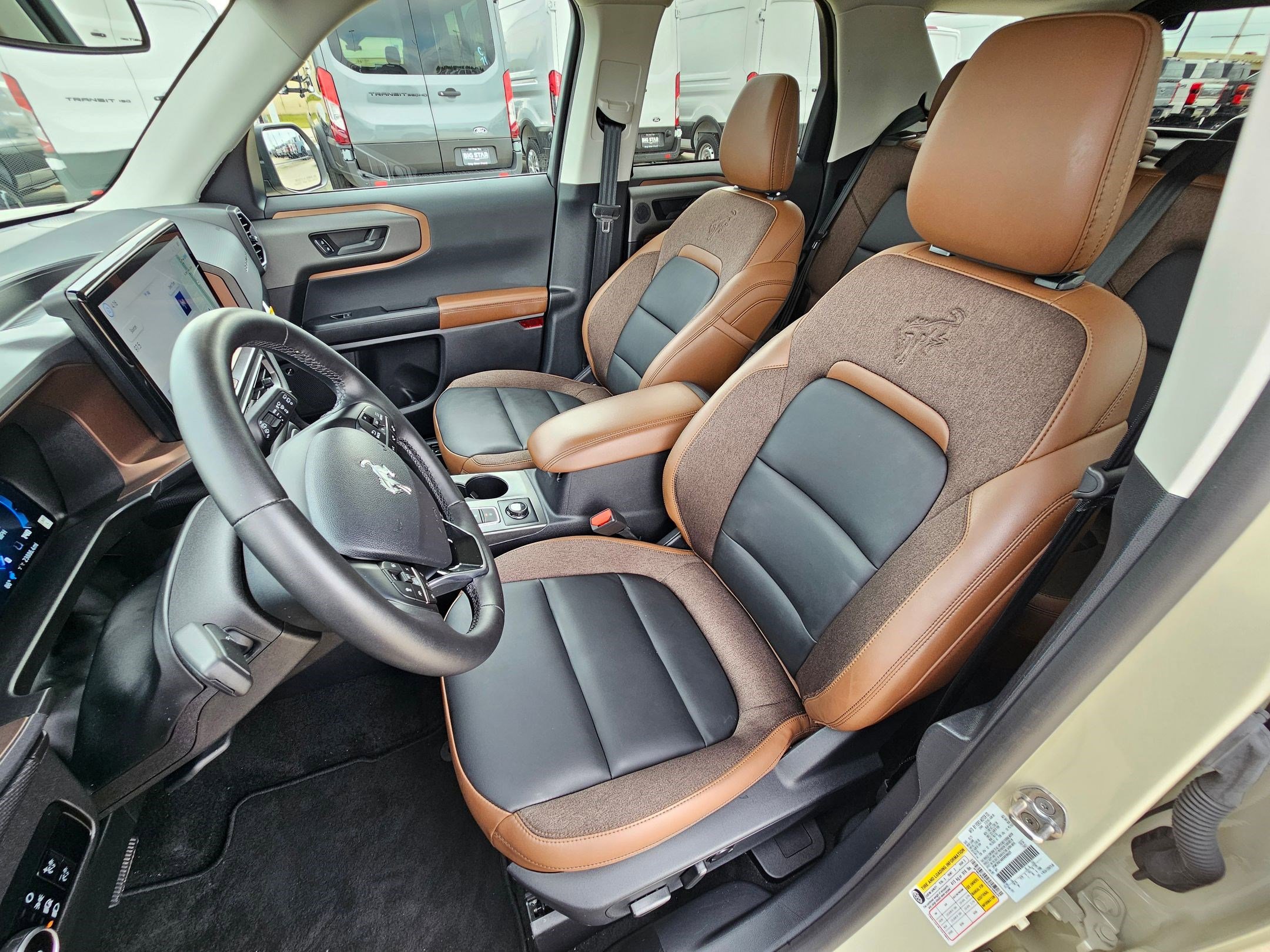Certified 2025 Ford Bronco Sport Outer Banks w/ Outer Banks Tech Package+ AWD/4WD image 17