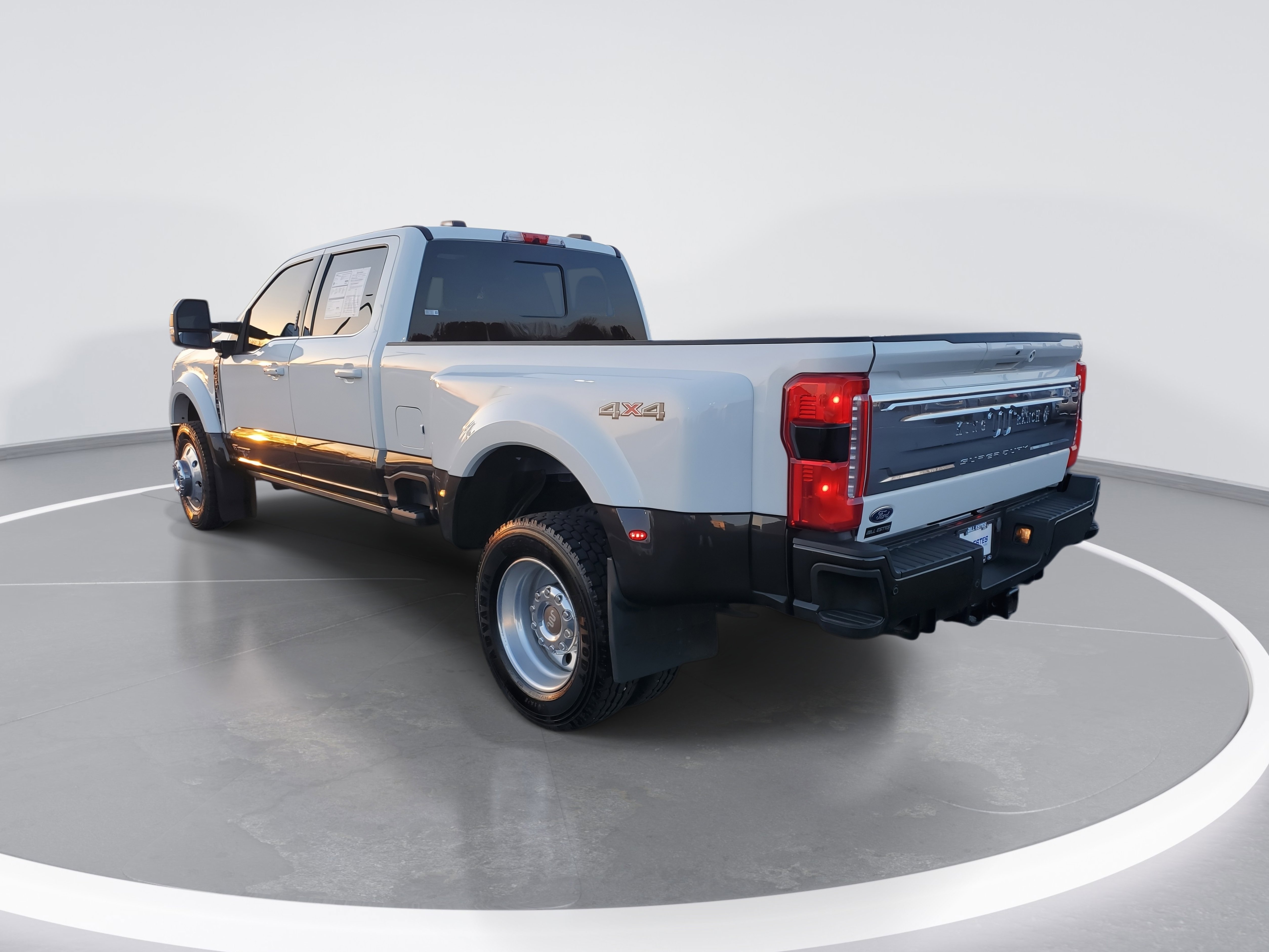 Certified 2024 Ford F450 King Ranch image 4