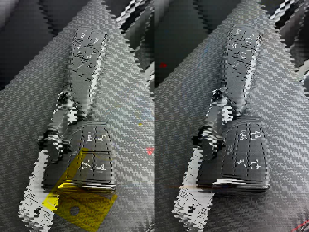 Used 2025 Chevrolet Equinox RS w/ Safety and Technology Package image 25