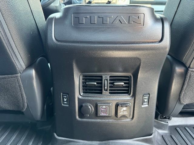 Used 2021 Nissan Titan PRO-4X w/ Pro-4x Convenience Package AWD/4WD image 17