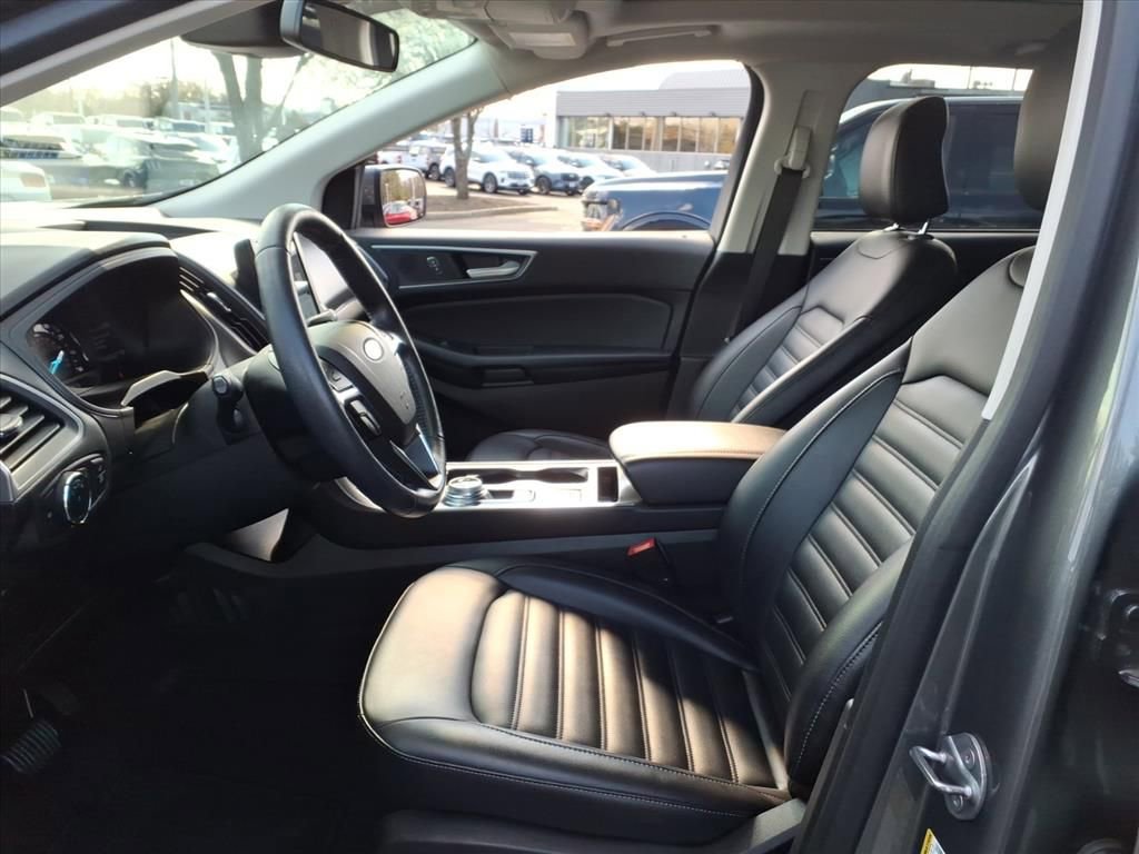 Certified 2022 Ford Edge SEL w/ Convenience Package image 18