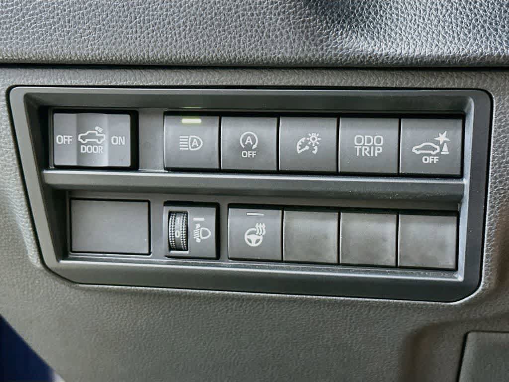 Used 2024 Toyota Tundra SR5 w/ SR5 Premium Package AWD/4WD image 26