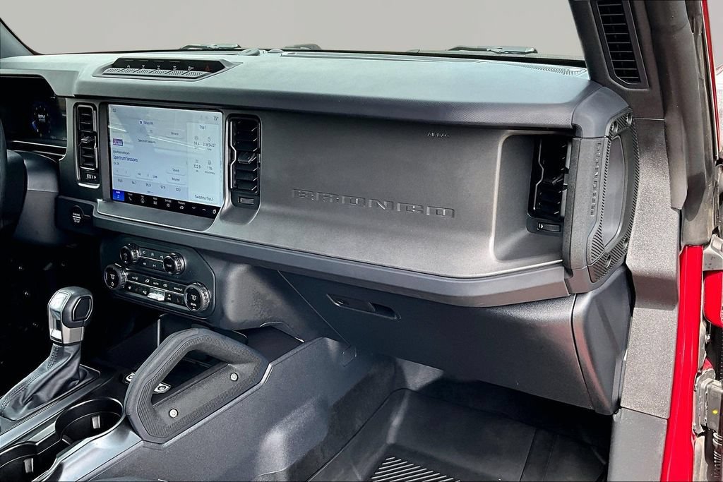 Certified 2025 Ford Bronco Badlands AWD/4WD image 17