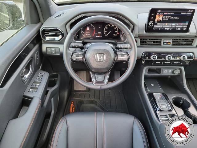 Used 2025 Honda Pilot TrailSport image 21