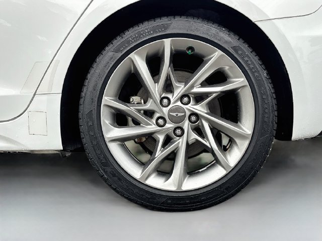 Used 2022 Genesis G70 2.0T RWD image 29