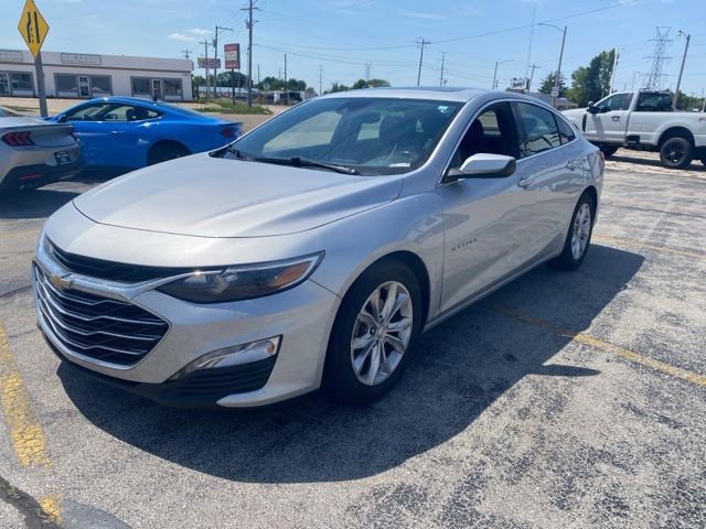 Used 2019 Chevrolet Malibu LT w/ LT Plus Package FWD image 2