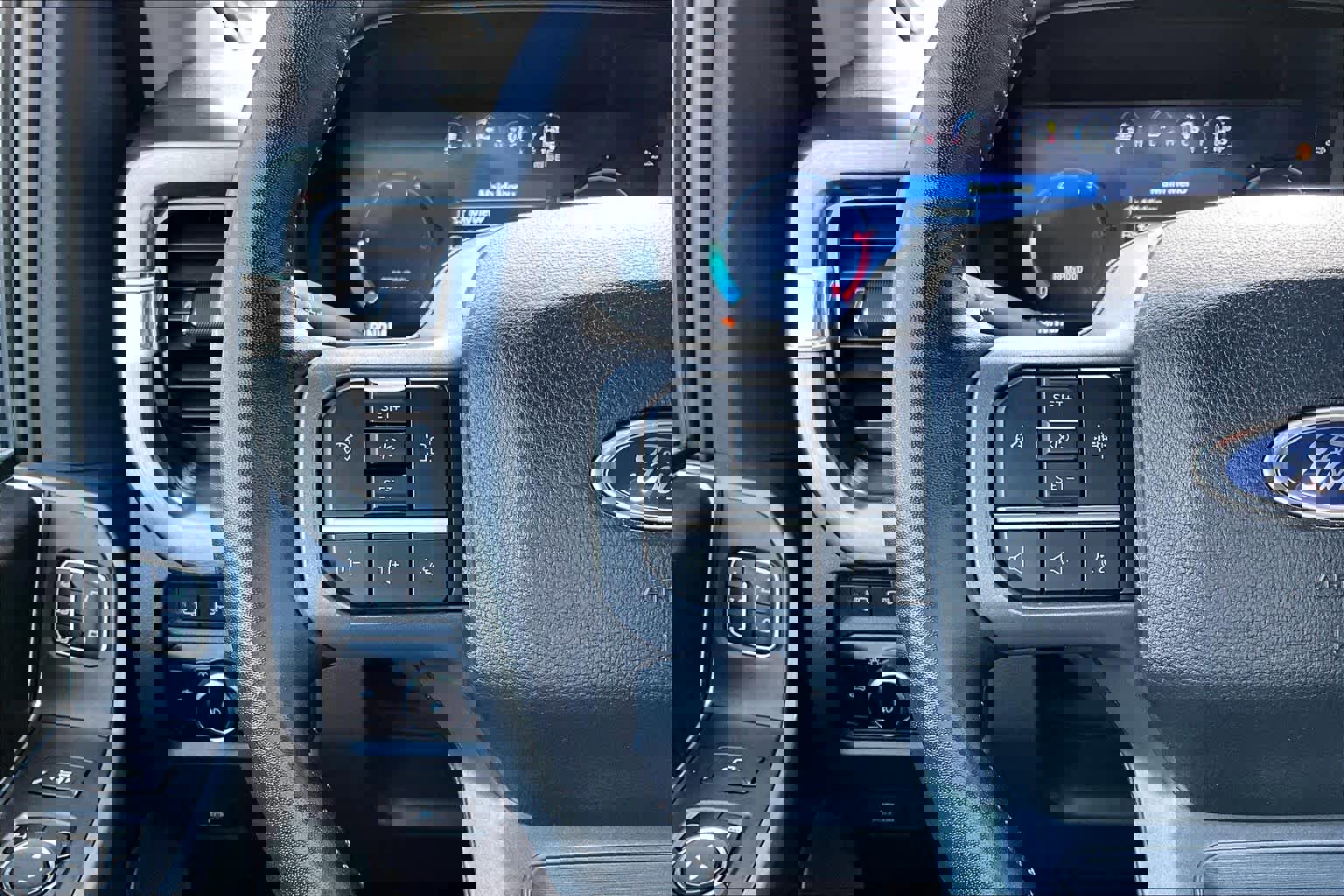 Certified 2023 Ford F250 Lariat w/ Tremor Off-Road Package image 25