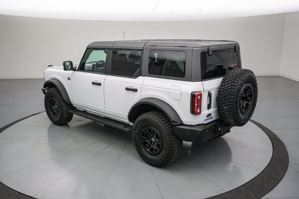 Certified 2024 Ford Bronco Wildtrak AWD/4WD image 6