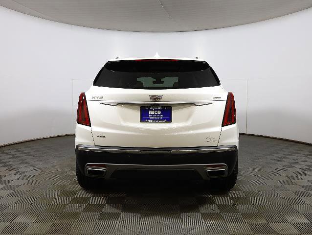 Used 2022 Cadillac XT5 Premium Luxury w/ Technology Package image 3