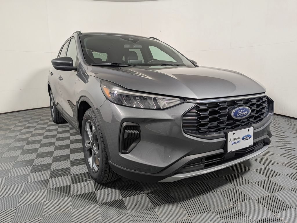 Certified 2025 Ford Escape ST-Line FWD image 1