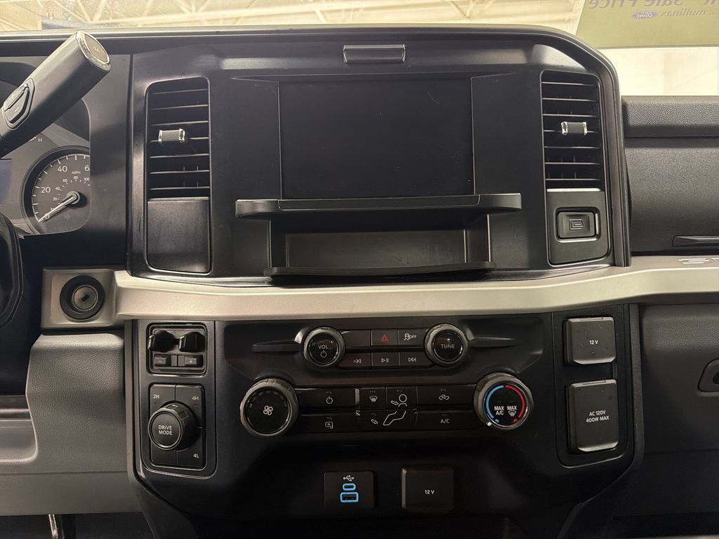 Certified 2025 Ford F250 XLT AWD/4WD image 23