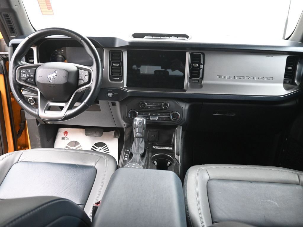 Certified 2022 Ford Bronco Outer Banks w/ Sasquatch Package AWD/4WD image 27