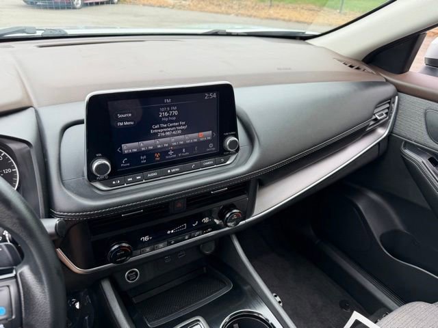 Used 2023 Nissan Rogue SV AWD/4WD image 15